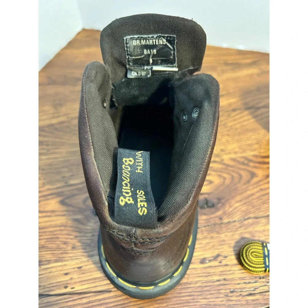 Dr Martens 8A19 Brown Leather Ankle Boots Mens Size 8 AirWair Lug Sole Vintage‎